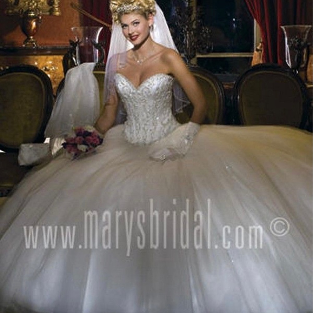 Wedding dress Mary’s Bridal size 10
